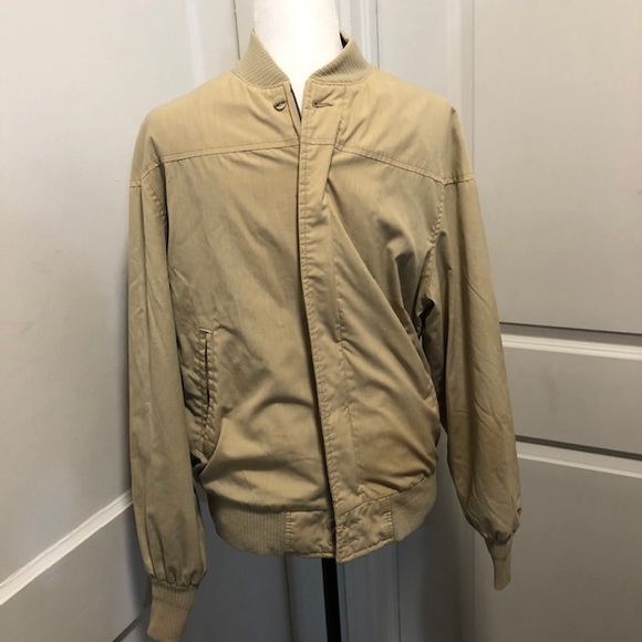 Eddie Bauer Bomber jacket size Med - Picture 1 of 4